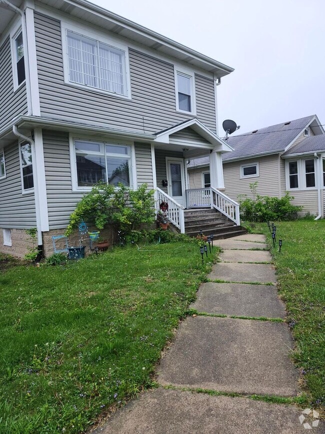Building Photo - Duplex at 7101-7103 27th Avenue Unit 7103 27th Avenue UPPER Rental