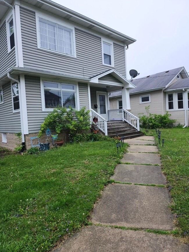 Duplex at 7101-7103 27th Avenue - Duplex at 7101-7103 27th Avenue Apartment Unit 7103 27th Avenue UPPER