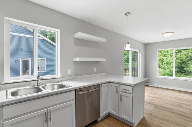 Kitchen - 200 Chalet Dr Unit 200