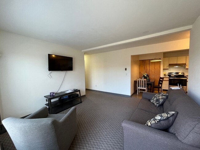 Ravenwood Apartments