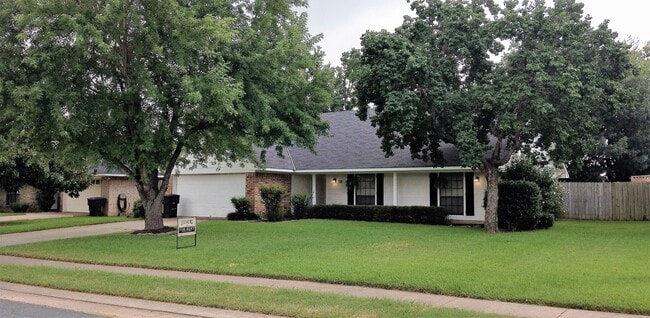 Photo - ** 3/2 IN NEW GREENACRES PLACE **