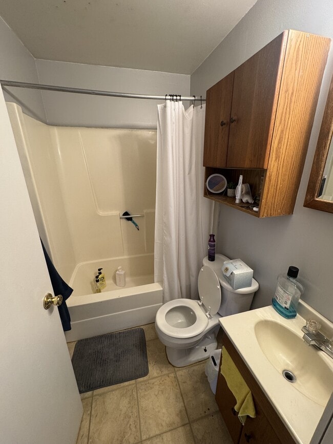 15 9th St Unit A