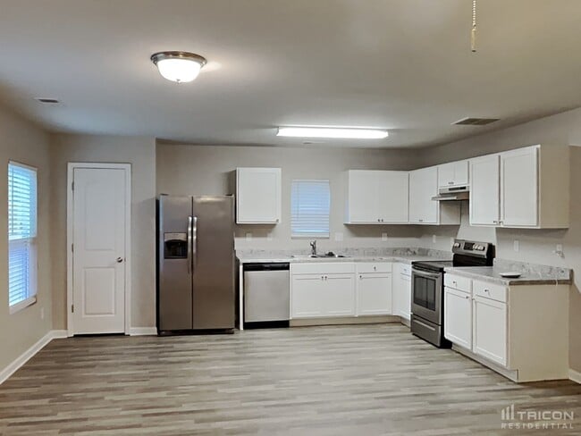 Photo - 337 Freeman Cir