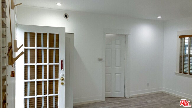 Photo - 1111 12th St