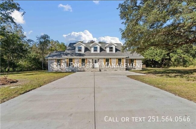 Building Photo - 3158 Lees Ln