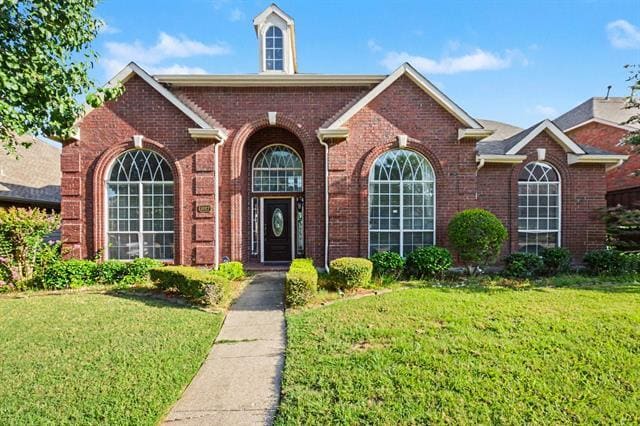 1027 Creek Bend