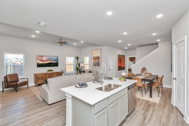 21010 Bay Vlg Dr