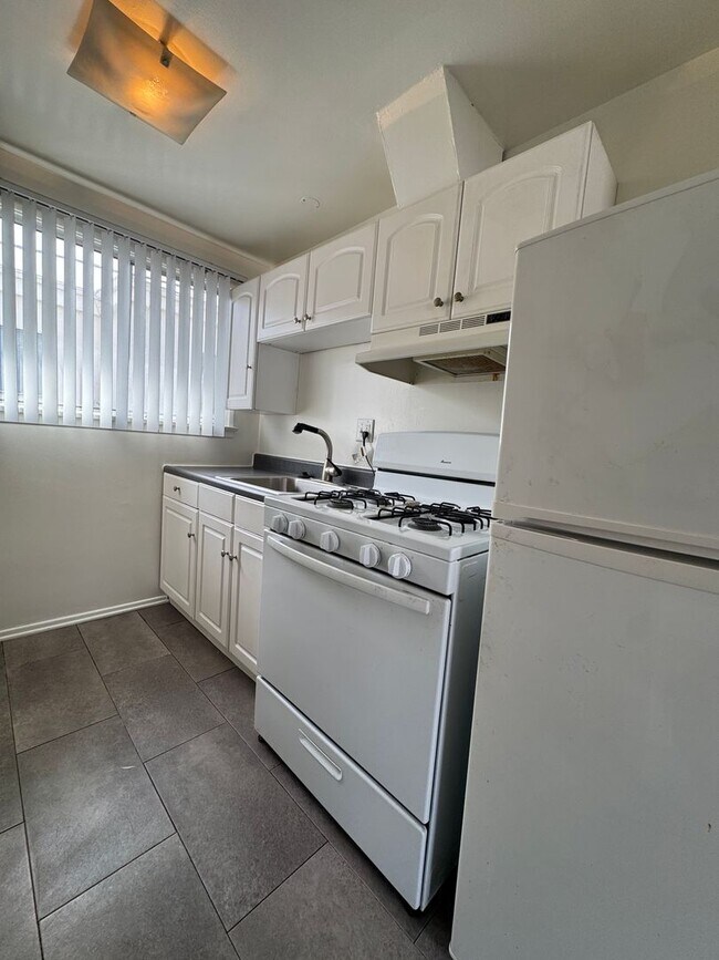 Photo - 3729 Dunn Dr