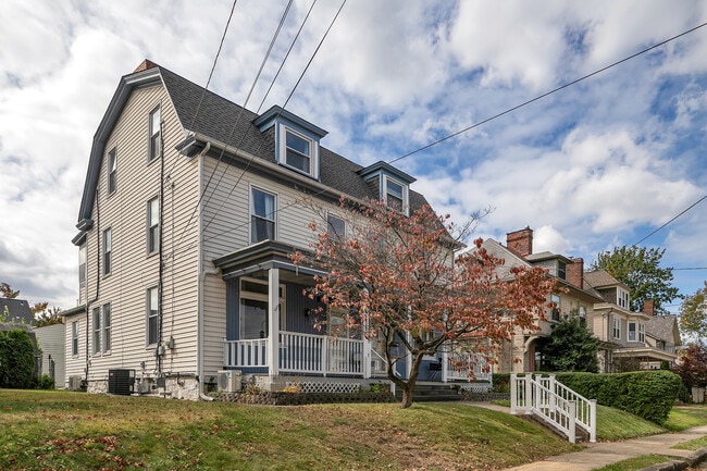 713 Clinton Pl Unit 713 Clinton Place
