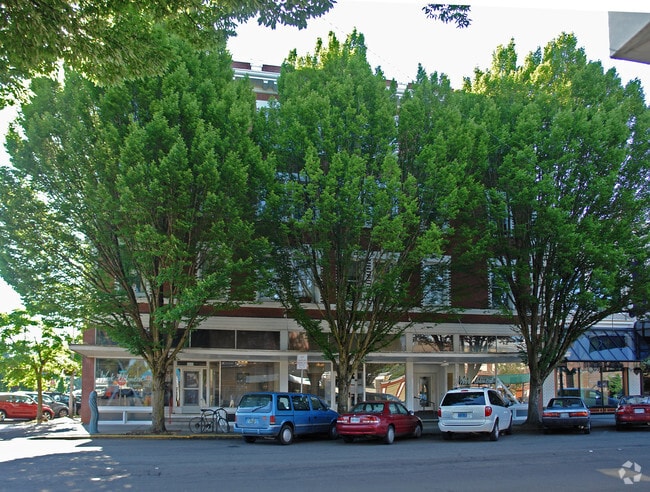 Julian Hotel