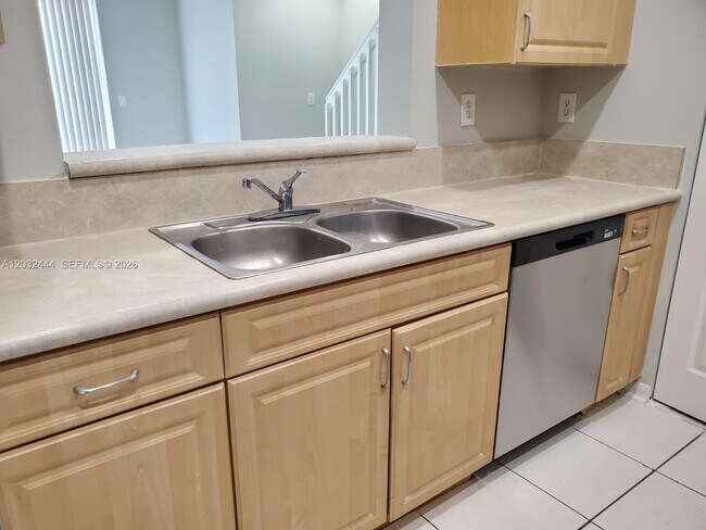 Photo - 2242 NE 42nd Cir