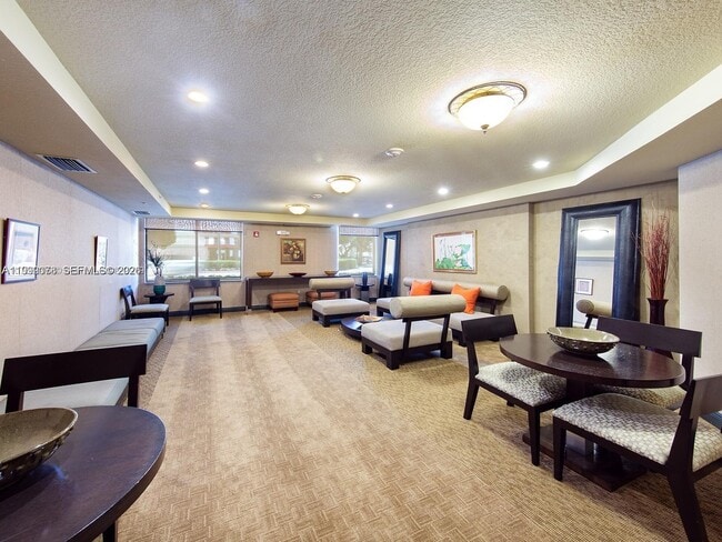 Photo - 3590 Coral Wy Unidad 509