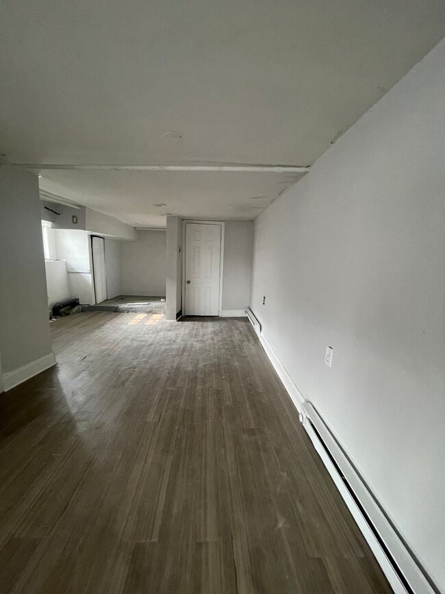 Building Photo - 5765 Osage Ave Unit Basement Rental