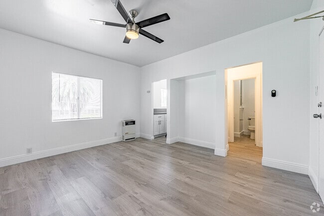 Studio, 1BA - 370SF - Bedroom