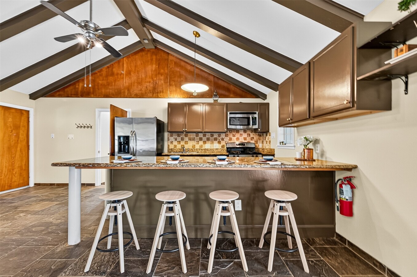 Photo - 4628 Roseneath Dr