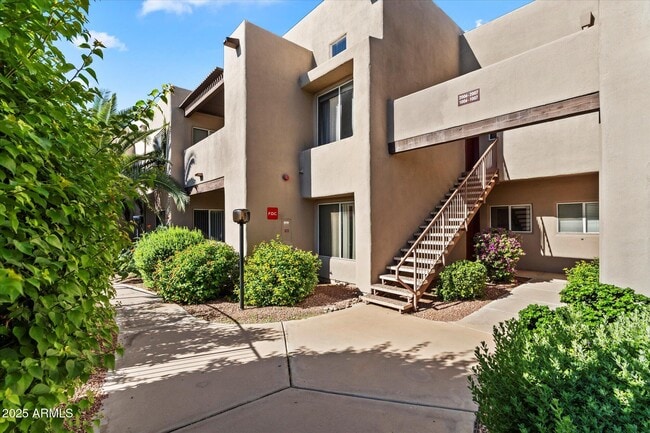 Building Photo - 11260 N 92nd St Unit 1007