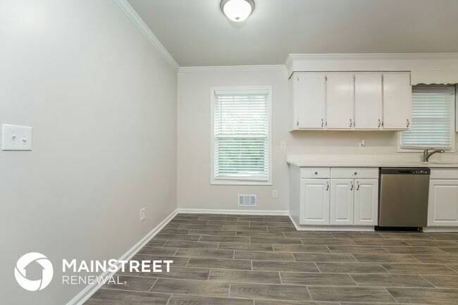 Photo - 3651 Columbia Pkwy