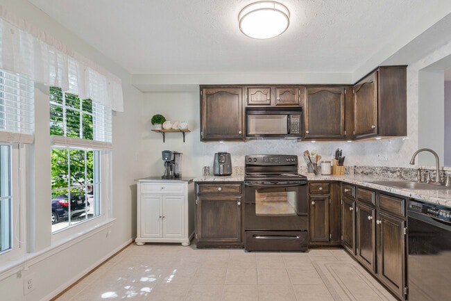 Photo - 1226 Quaker Ridge Dr