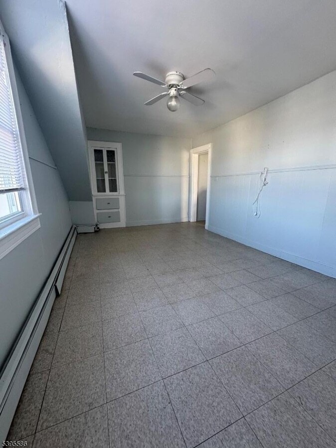 Photo - 467 21st Ave