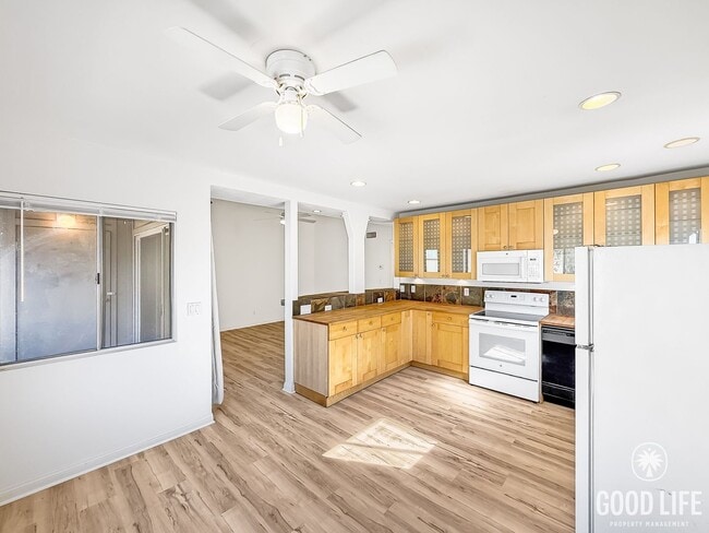 Photo - Great 2B/1.5BA Condo in Del Cerro for Rent!