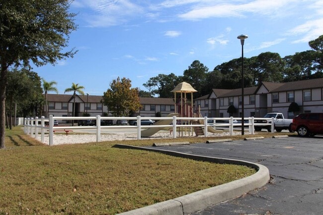 Photo - 411 Banana Cay Dr Unit B