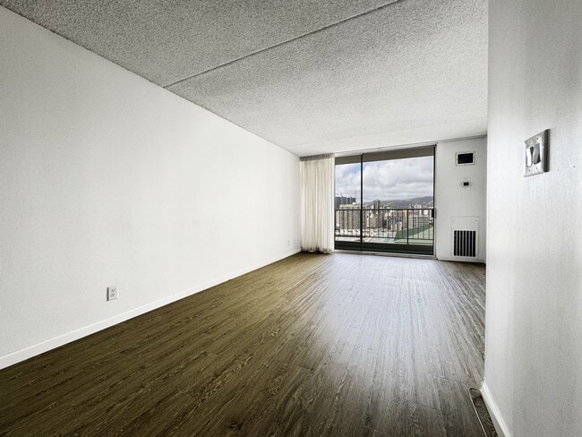 Photo - Pet Friendly, Furnished Waikiki Condo with Central A/C Unit 2312