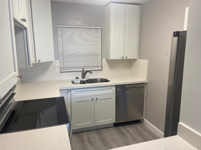 Photo - 9461 Evergreen Pl Unit 306