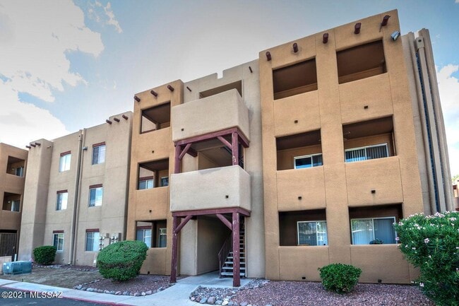 1810 E Blacklidge Dr Unit 314