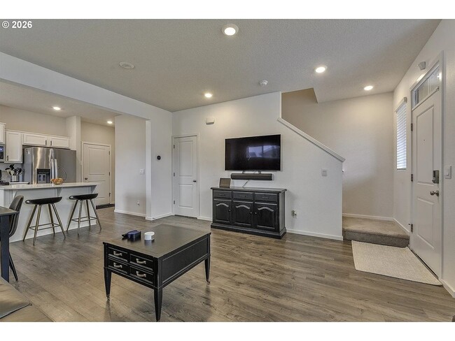 Photo - 898 N 18th Ave