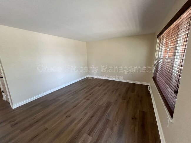 Photo - 830 S 7th Ave