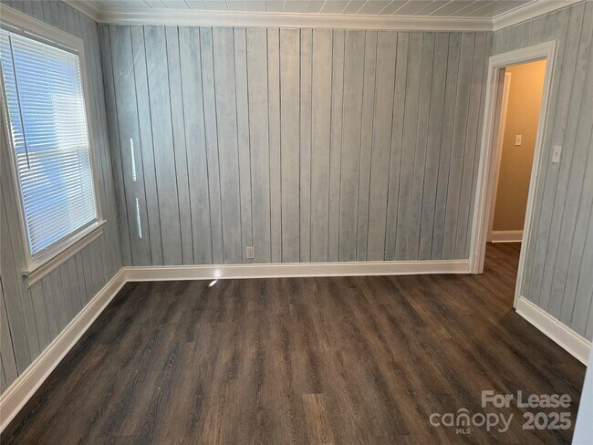 Photo - 213 Magnolia St