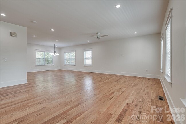 Photo - 1516 Princess Pl