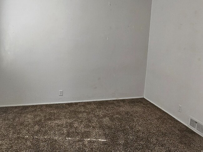 Photo - 2133 W 3500 N