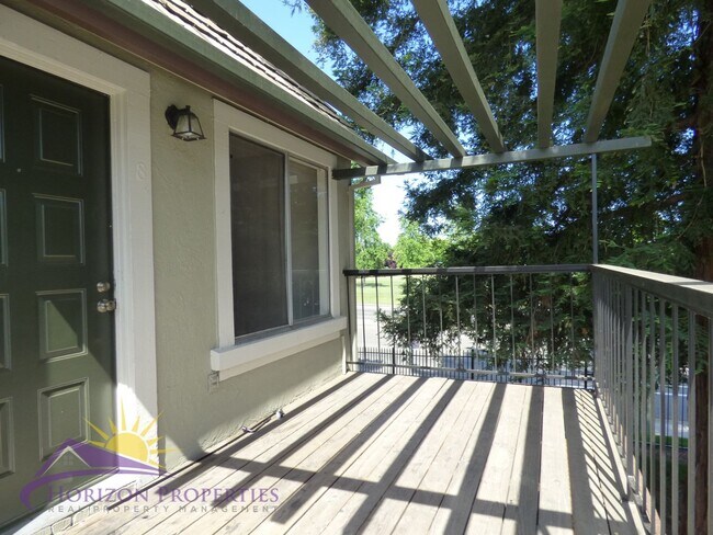 Photo - Condo in South Natomas, 2 Bed 2 Bath 840 sqft