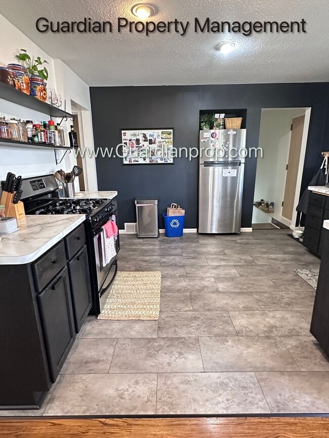 Photo - St Louis Park Single Family Home, Fenced In yard, Washer/Dryer, Fenced 1 Car Garage