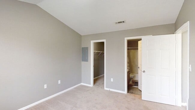 Harbin Pointe Apartment Homes