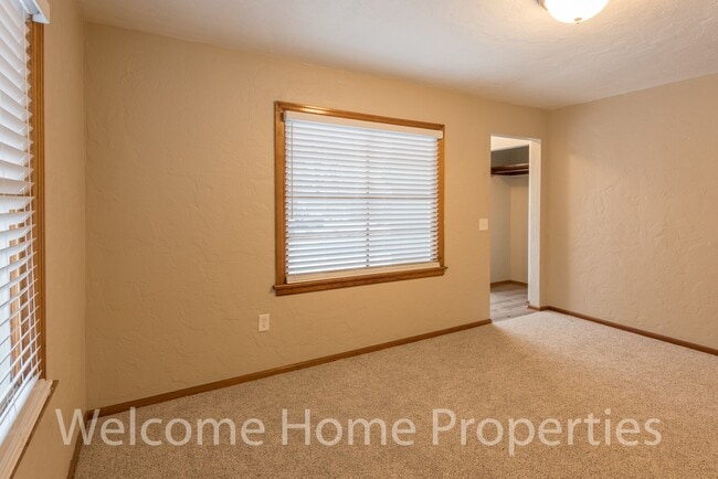 Photo - 318 SE 6th St Unit 318 SE 6th #1
