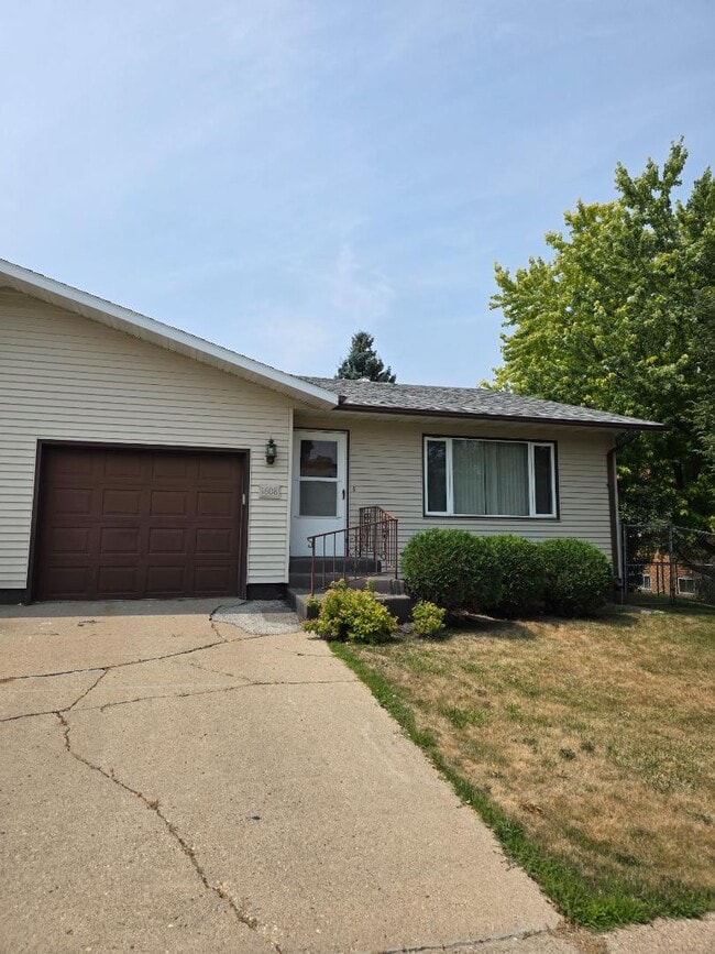 Photo - 1608 N 22nd St