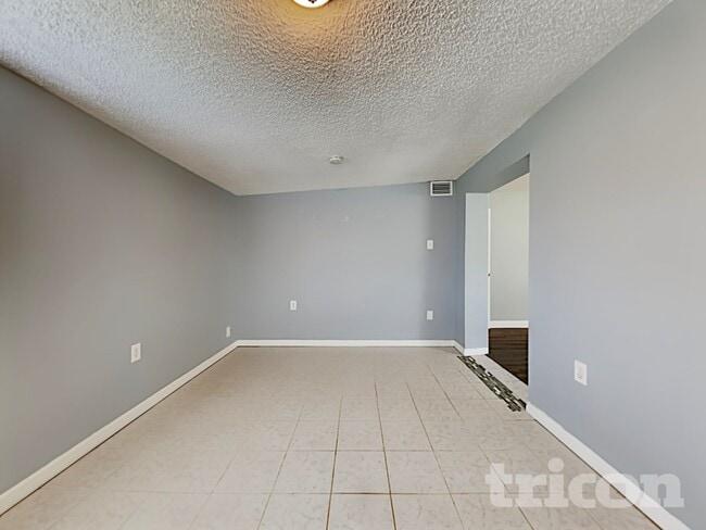 Photo - 9228 82nd Way