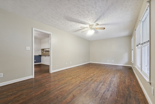 Photo - 3841 Williford St