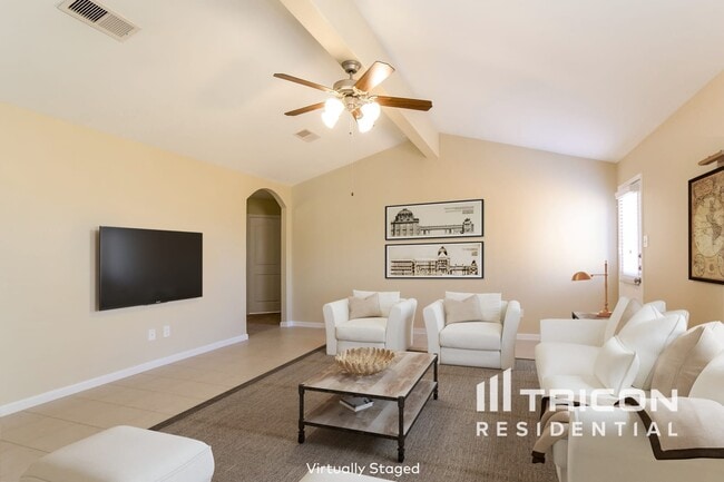 Photo - 508 Red Dusk Paint Dr