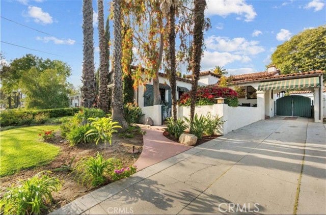 Photo - 919 W Kenneth Rd