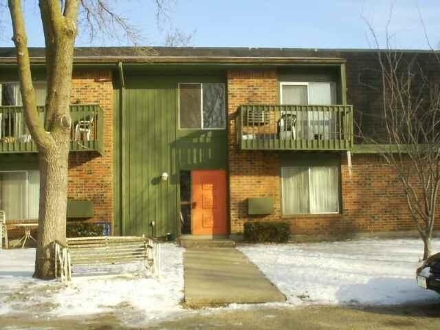 Photo - 940 W Grand Ave