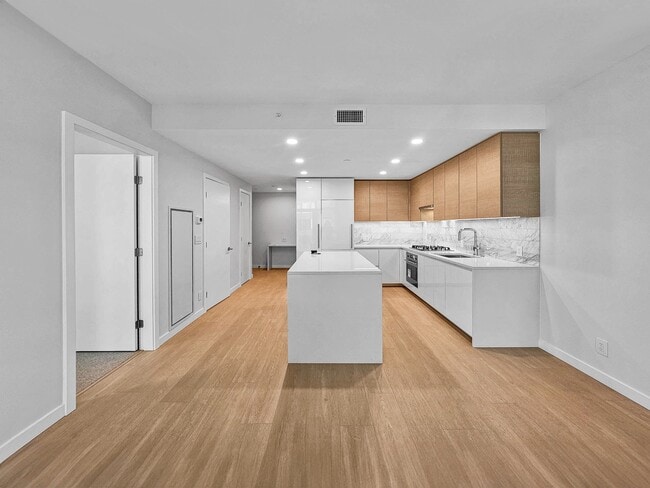 Building Photo - 2186 Gilmore Ave