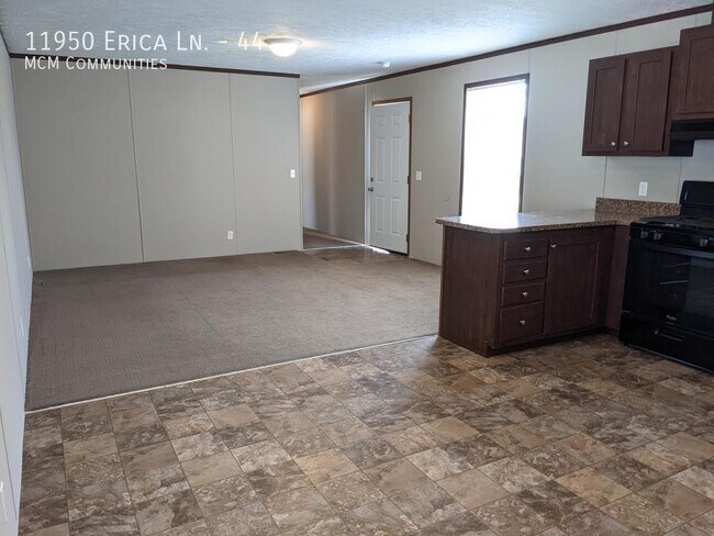 Photo - AVAILABLE NOW! 11950 Erica Ln. Site 44