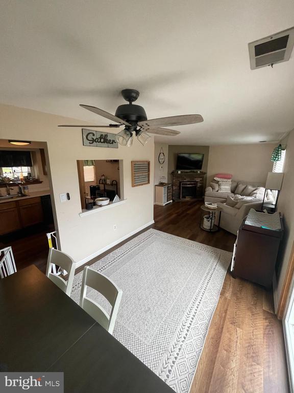 6 Plymouth Ct Townhome Townhome Rental in Bordentown NJ