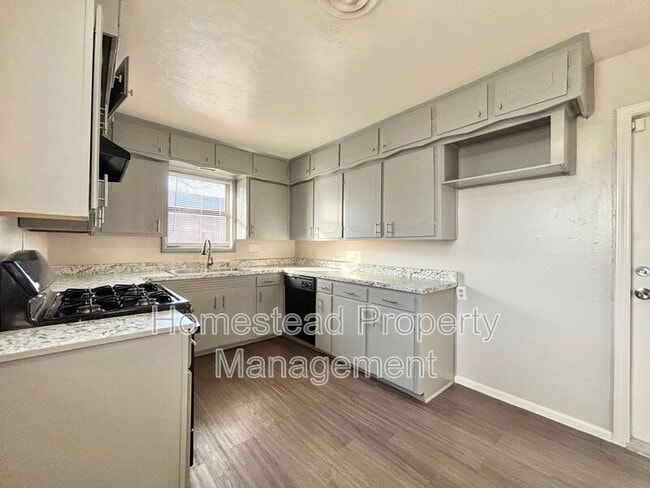 Photo - 1524 NE 29th St