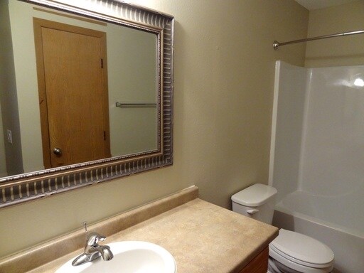 Photo - Stratford Square