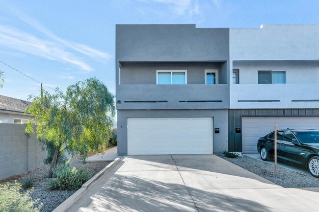 2509 E Broadway Rd