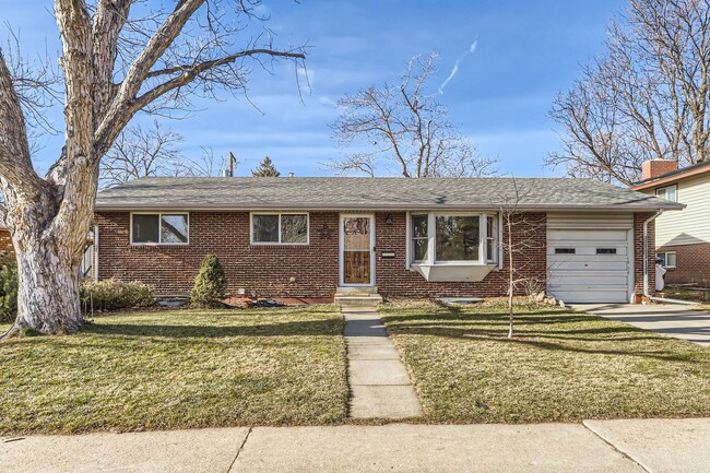 Updated, Charming Old North Boulder 5 bed,... - Updated, Charming Old North Boulder 5 bed,... House